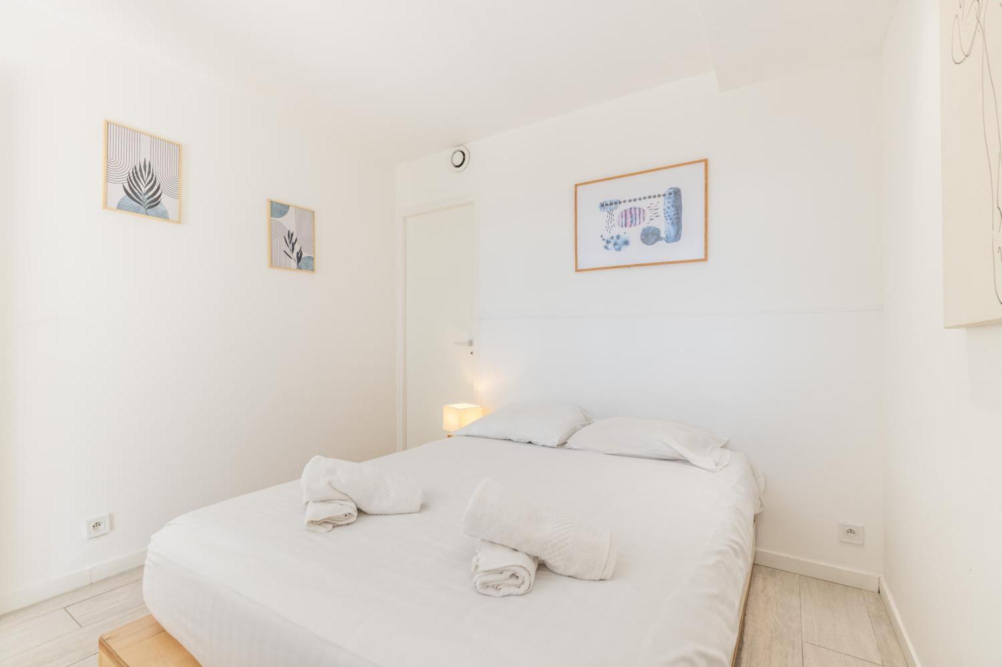 Apartment Beau 2p Bord De Mer, Marina Baie Des Anges
