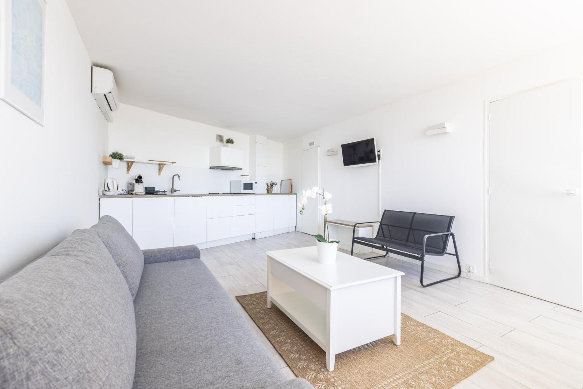 Apartamento Beau 2p Bord De Mer, Marina Baie Des Anges