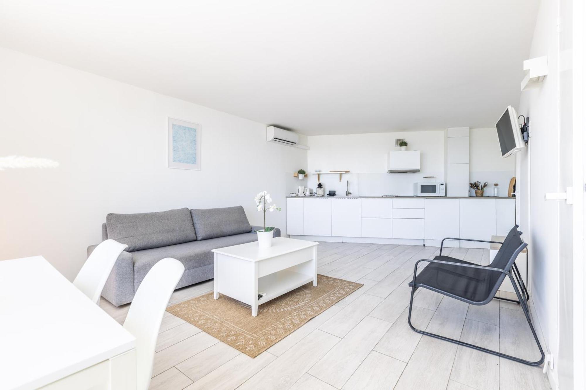 Beau 2p Bord De Mer, Marina Baie Des Anges Apartment Villeneuve-Loubet