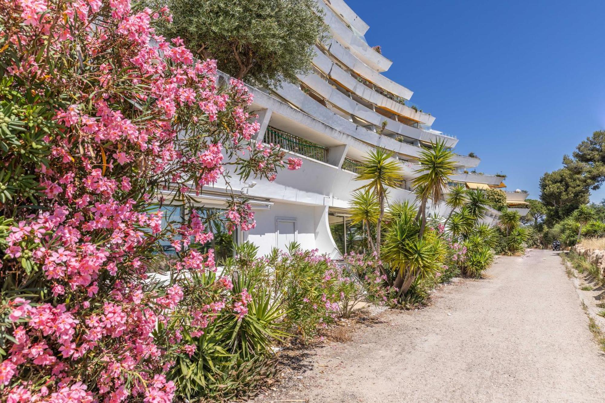 Beau 2p Bord De Mer, Marina Baie Des Anges *